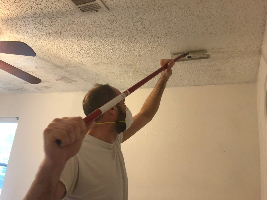 Diy Ing Our Popcorn Ceiling Removal